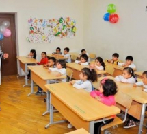 <i><b>Sabah bəzi məktəblərdə tədris distant olacaq - <font color=red>SİYAHI</b></i></font>