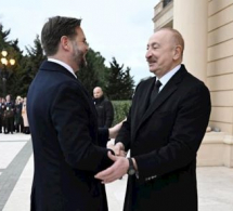 <i><b>Vens Bakıya səfərindən kadrlar paylaşdı -<font color=red> VİDEO</b></i></font>