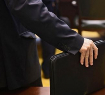 <i><b>Nazirin müavinlərinin sayı artırıldı -<font color=red> Prezidentdən Fərman</b></i></font>