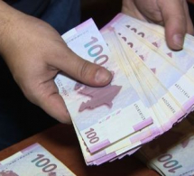 <i><b>Azərbaycanda ən çox maaşı bu şəxslər alır -<font color=red> MƏBLƏĞ</b></i></font>